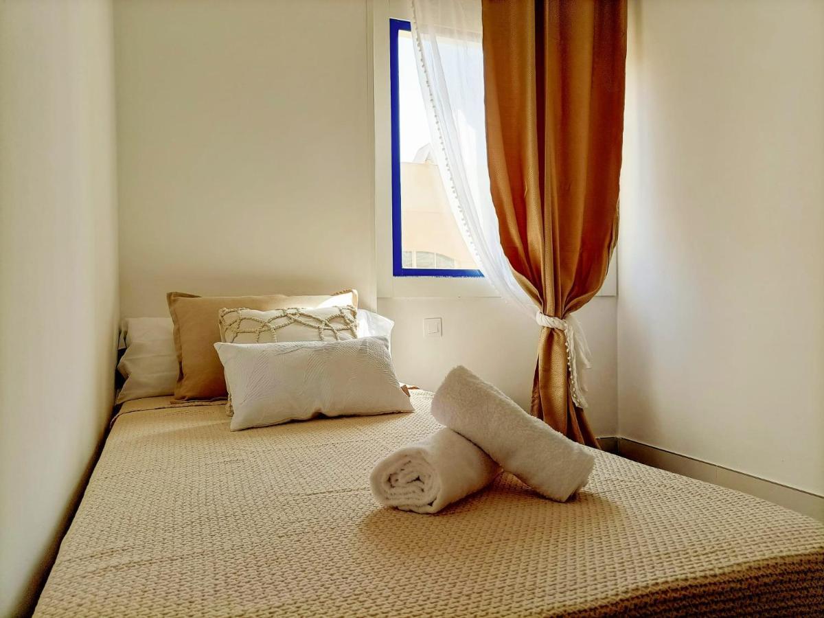 Chakra House Fuerteventura - Affordable Rooms In A Cozy Guesthouse كوراليهو المظهر الخارجي الصورة