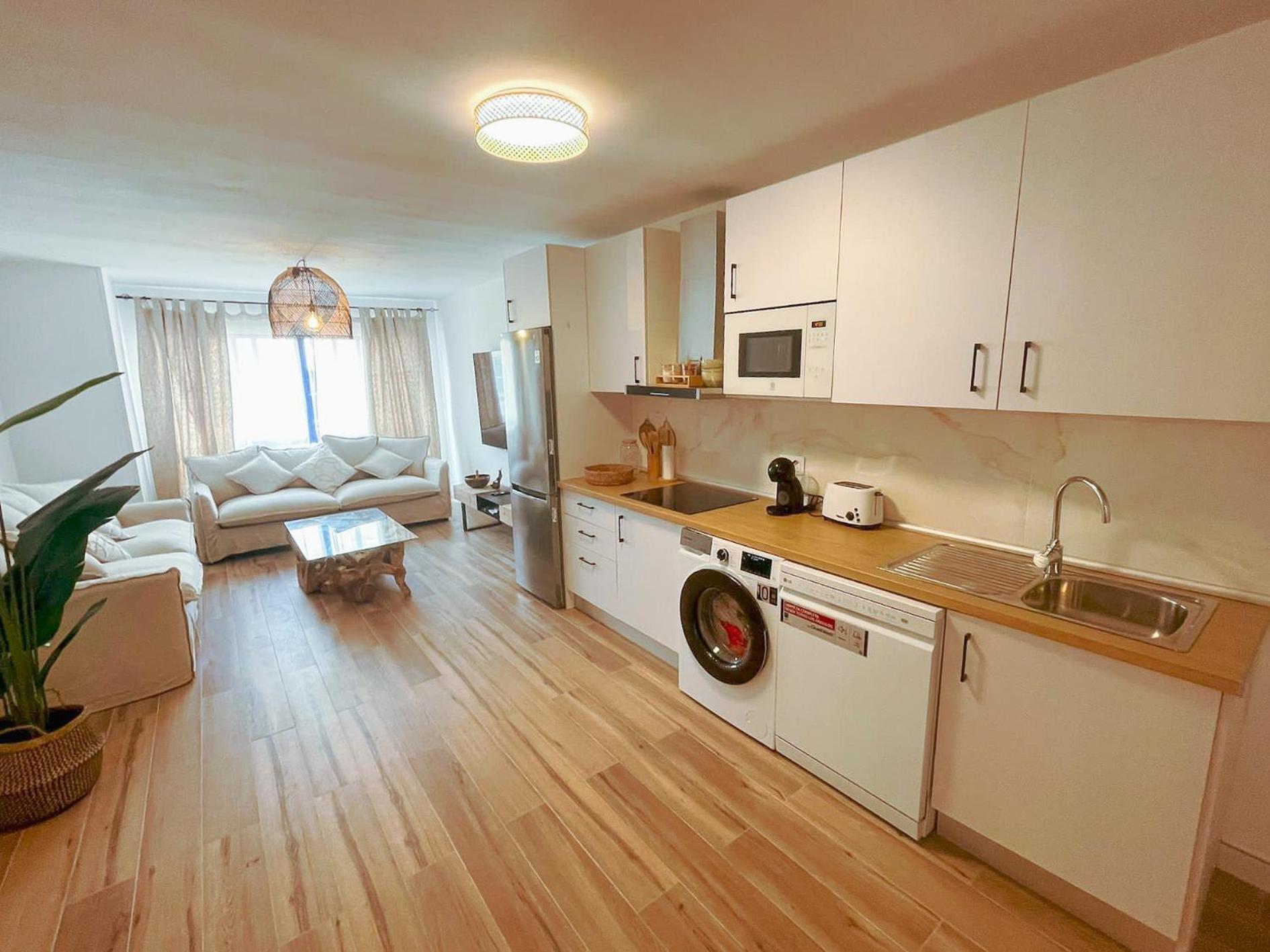 Chakra House Fuerteventura - Affordable Rooms In A Cozy Guesthouse كوراليهو المظهر الخارجي الصورة