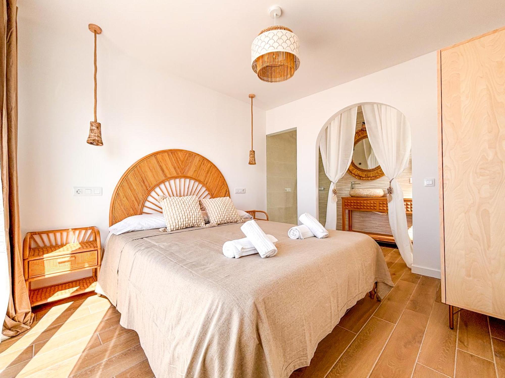 Chakra House Fuerteventura - Affordable Rooms In A Cozy Guesthouse كوراليهو المظهر الخارجي الصورة
